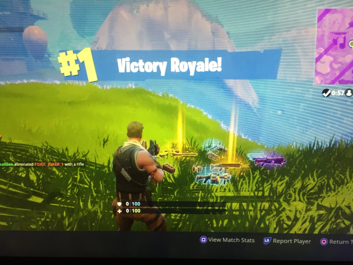 BCG_YT's tweet photo. Yay I won my first solo @dakotaz @OMGitsAliA https://t.co/RWOAFWJvnp