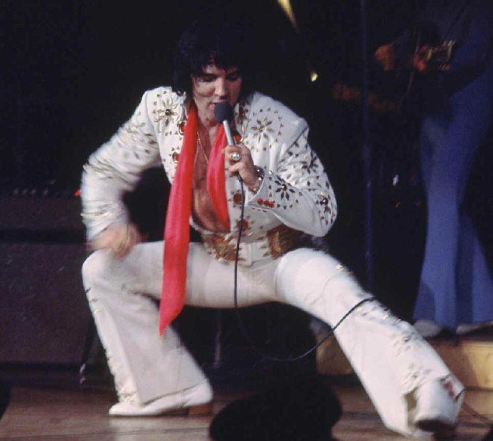 #Elvis #ElvisPresley #elvisaaronpresley #thekingofrockrocknroll #thekingofrockandroll #kingofrocknroll #kingofrockandroll
