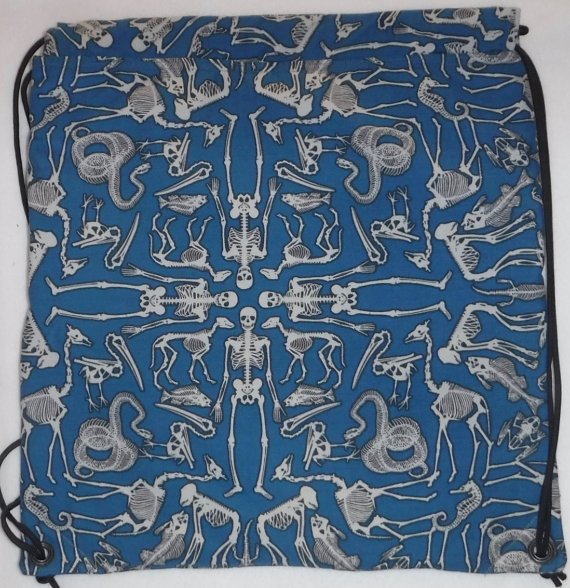 Craftyscienc1's tweet photo. Animal Skeletons (Osteology) -2 in 1 Bag/Backpack white skeletons on blue #plantbags #animaltotes #sciencegifts #geekgifts #science https://t.co/bNU6Igy8t8 https://t.co/SRJSBwAEWO