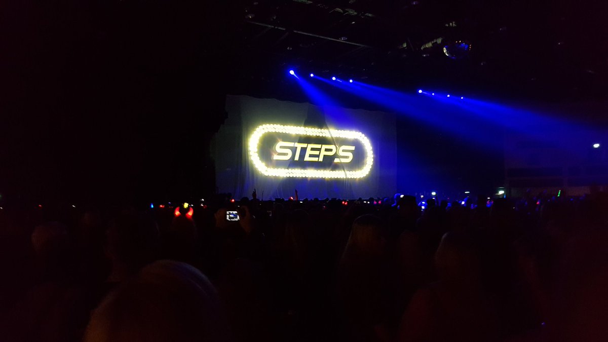 cathrynsfevans's tweet photo. Absolutely loved @OfficialSteps tonight. Amazing singers and performers. It was great to hear @Ianhwatkins speaking #welsh as well. Fab night, talk about nostalgic. Totally lost my voice π! Diolch yn fawr #steps20 #PartyOnTheDancefloorTour https://t.co/3Rv2KrXlVR