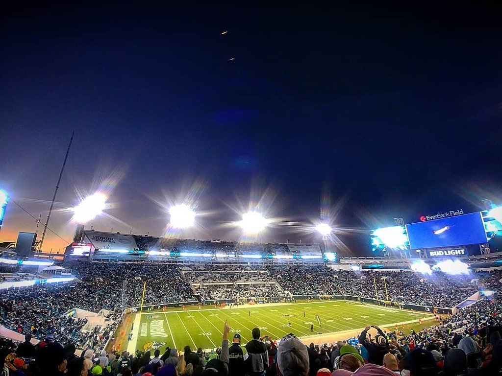 hmhackmaster's tweet photo. Jumpers!
#JaguarsGamedayLive #MoreJax @jaguars https://t.co/fj9QMU0Two https://t.co/rRcwJADcow