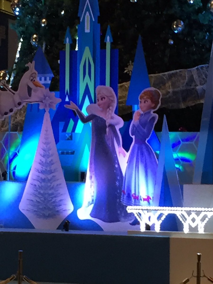 الوسم アナ雪のクリスマスツリー على تويتر