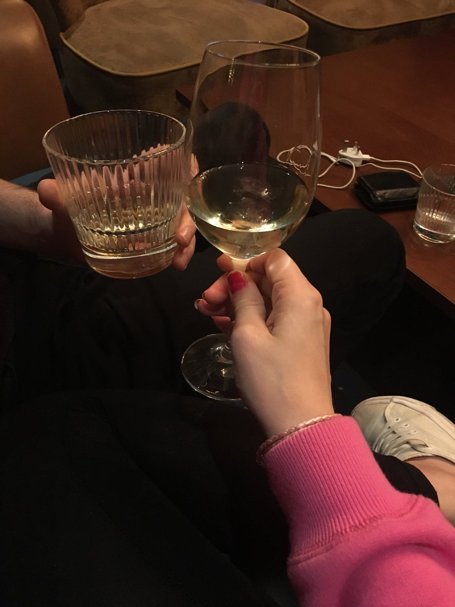 piemyface's tweet photo. After a long and stressful day we are finally sitting down in Newcastle having a cheeky beverage, cheers @British_Airways #topairline #uksnow https://t.co/8wuDkMxYic