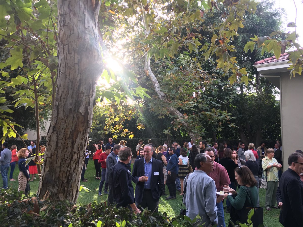 LALCV's tweet photo. The crowd continues to grow @LALCV 2017 Just Desserts https://t.co/cuLL9v7CMo