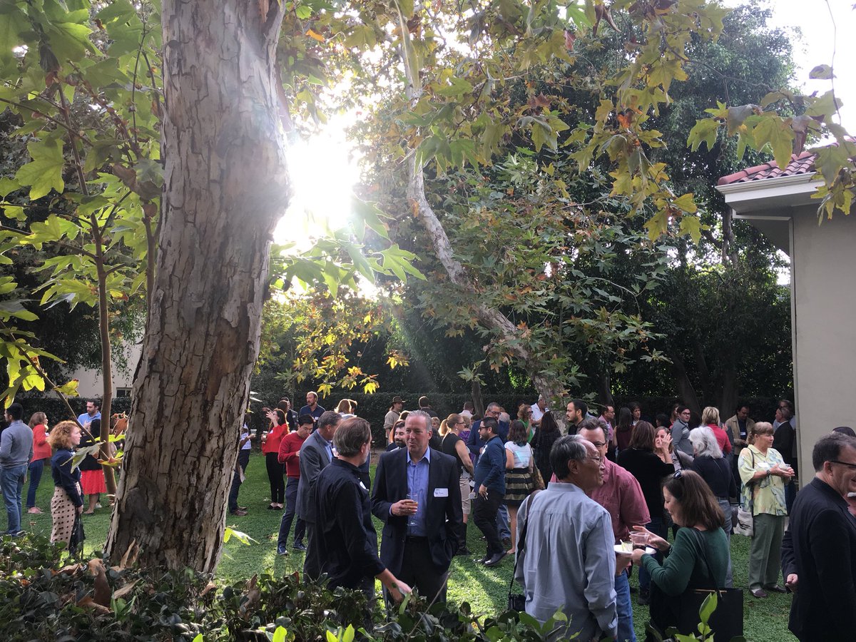 LALCV's tweet photo. The crowd continues to grow @LALCV 2017 Just Desserts https://t.co/cuLL9v7CMo