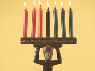 thehauscall's tweet image. A Celebration of family, community and culture. #HappyKwanzaa!