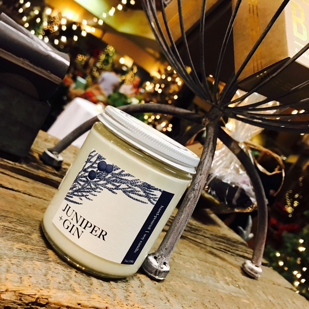 NoteologyFrag's tweet photo. I spy some of our Juniper + Gin at one of our favorite local gift shops & gardens, Dundee Gardens. A destination for all things beautiful and bright!
#dundeegarden #nepa #shopsmall #shoplocal #shopnepa #holidayhome #instahome #homedecor #tabledecor #housebeauitful https://t.co/fy5AUuX3Jy