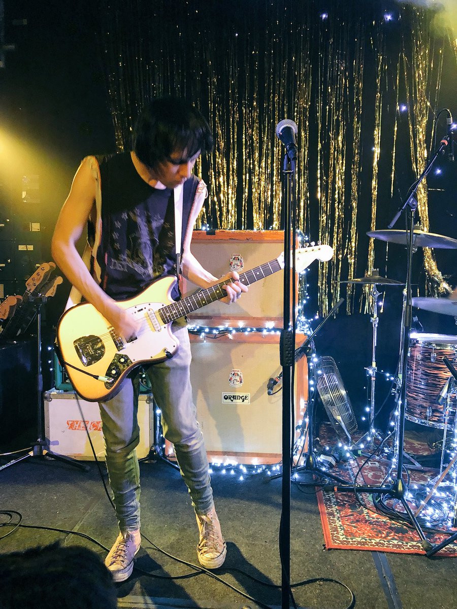 ABBIEJENNINGS's tweet photo. Can always count on @thecribs for an amazing time #cribsmas #iPhonesnaps https://t.co/BH26qQGx5I