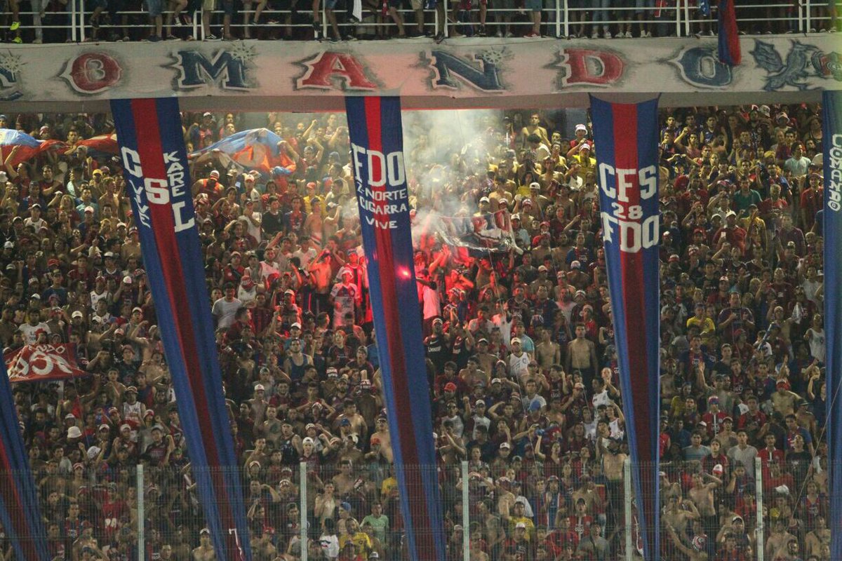 ABCDigital's tweet photo. ¡Cerro Porteño CAMPEÓN!

Desde ABC saludamos a todo el pueblo azulgrana. 

¡Salud! 

🔴🔵

🏆🥉🥈 https://t.co/GGIxulZL1F