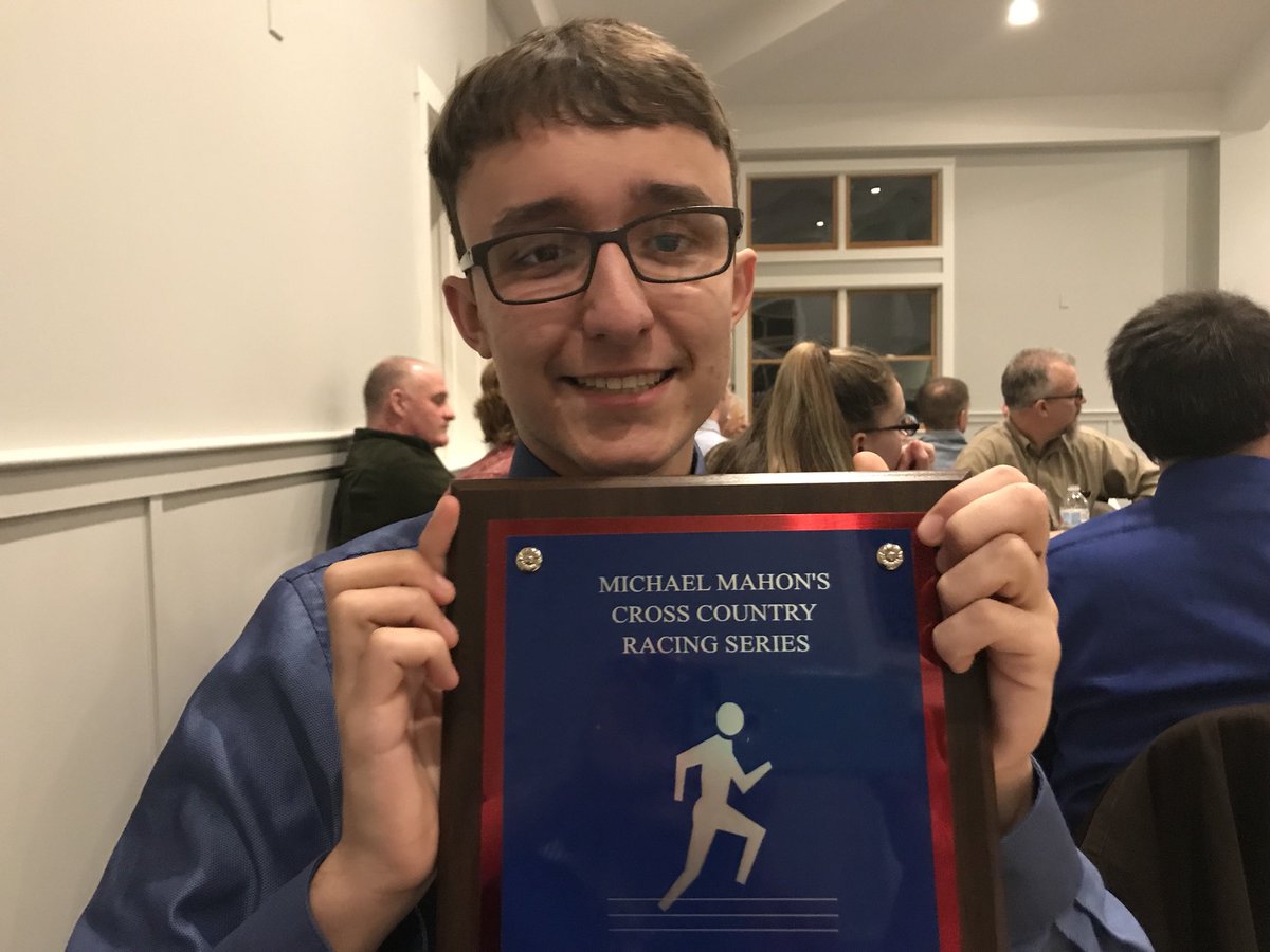 Congrats to Ryan for receiving the Mahon Patriotic Runner Award for showing patriotism and dedication to his country, community, team, &amp; the sport of XC!
