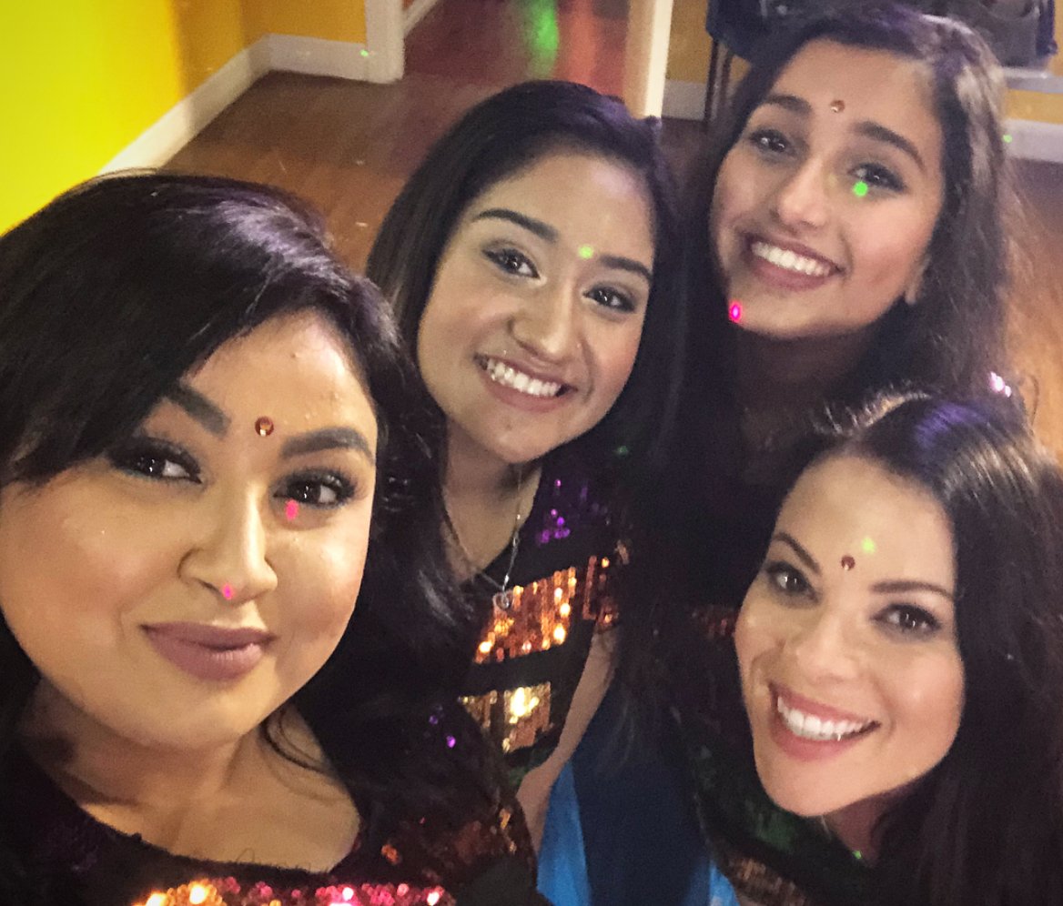 WATCH: <a href="/TaraSlone/">Tara Slone</a> gets down with Bollywood dancing in Surrey, BC. sprtsnt.ca/2B7VVEz 

via @hometownhockey_