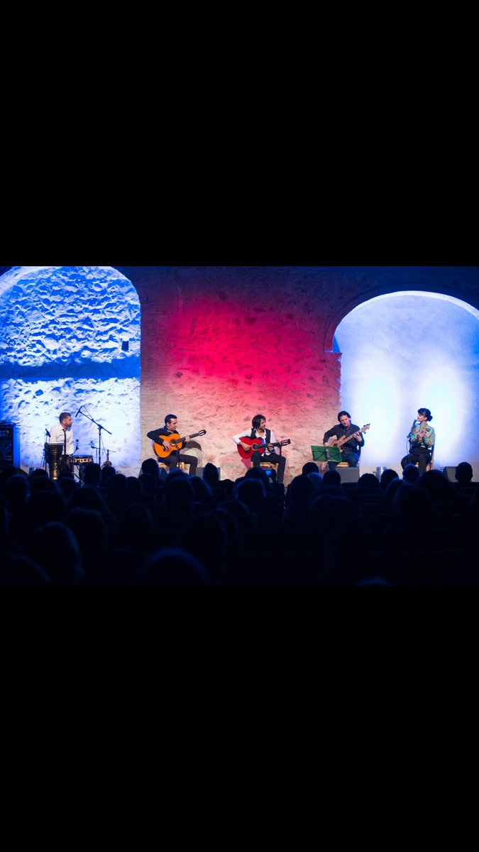 Gracias san Pedro por ese aforo completo!!y llenar de magia mi corazón ❤️🎸
#sentimientos #de #mi #ser 
#quinteto con mi <a href="/Saravegaoficial/">Sara Vega</a>