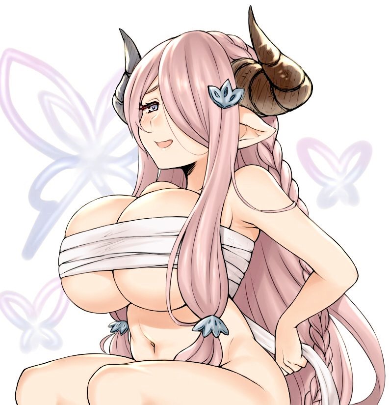 ━Aprieta un poco pero que se le va a hacer....

• • • #SeductiveSunday • • •