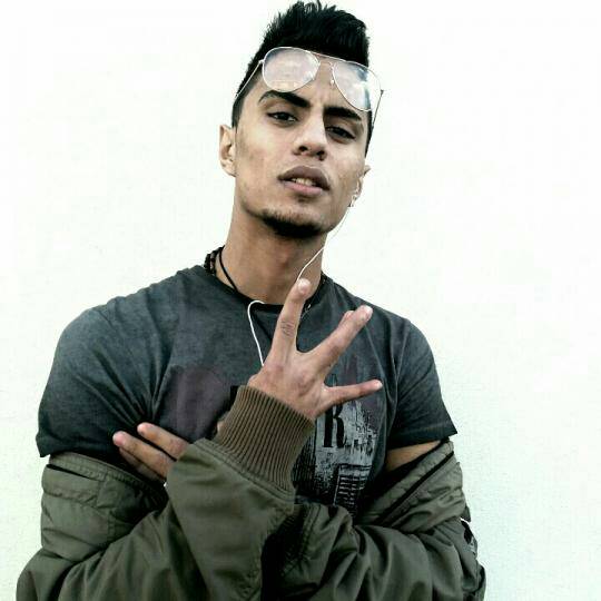 🙌 YASSS It's time for a great show 🇵🇸CASTRO✌&amp;❤:👀👀👀👀 
liveme.com/media/liveshor…