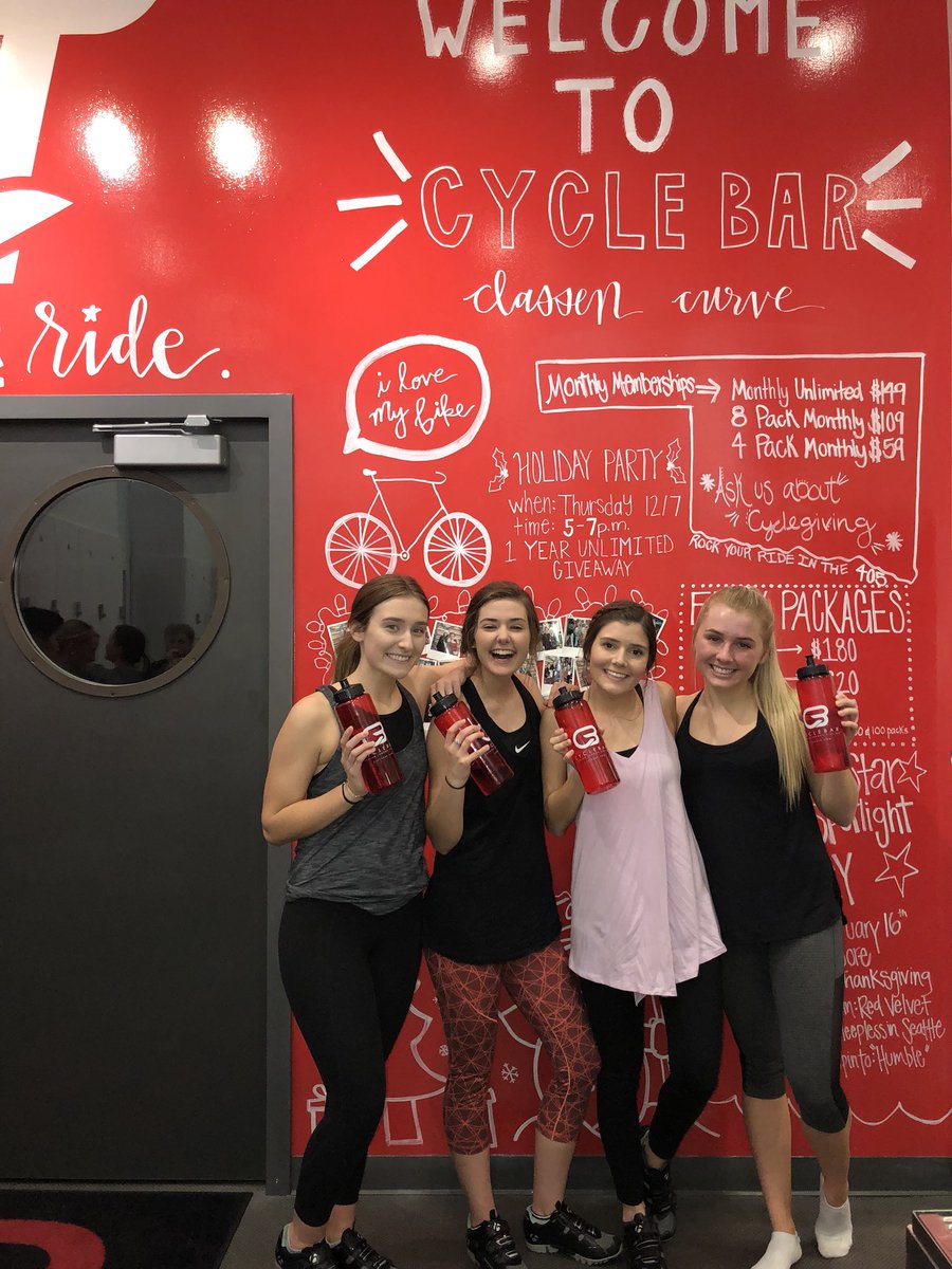 OCSheroesweek's tweet photo. HUGE thank you to everyone who came out to support @_anna_webb &amp; @gracen_r royalty event!! #forthekids https://t.co/uBQkeJUAmD