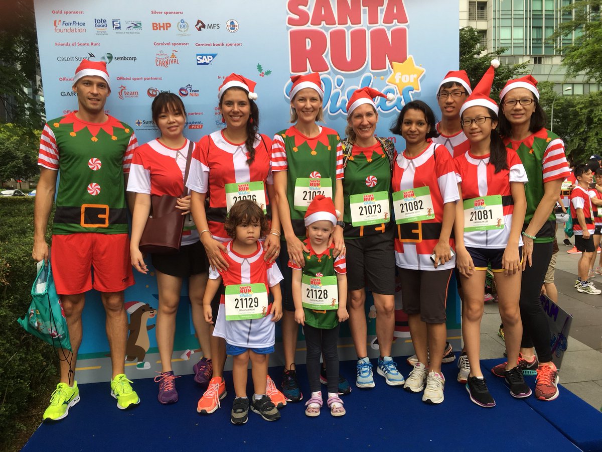 hannah_mulryan's tweet photo. Such a fantastic race on Saturday #Santarunforwishes #PontoonFamily #PontoonSingapore #PontoonPACT @PontoonCharlie @LanisYarzab @nichole_milne https://t.co/IurDfdr8Kt