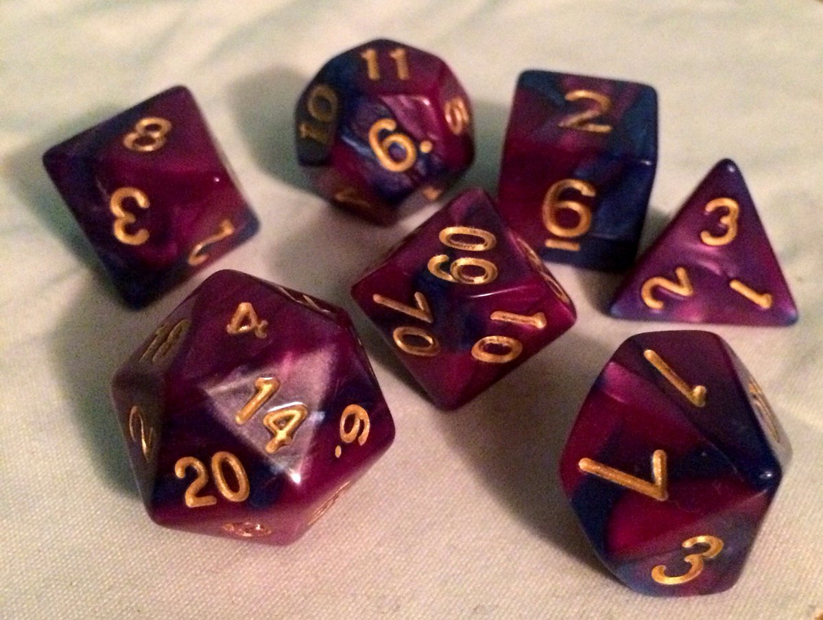 emilyischeeky's tweet image. I'm doing a dice giveaway to celebrate getting 500(+) followers! Retweet to enter and I'll choose three winners on December 18th! If you win you will receive one of the sets pictured here. Thank you all for following me! #DnD #dnd5e #Dice