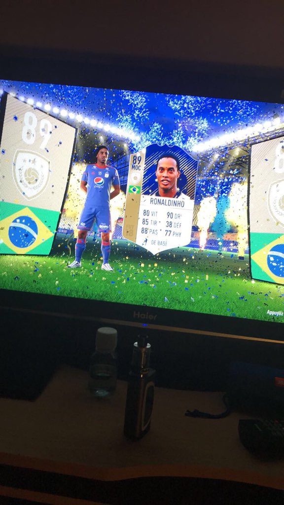 Emeric5301's tweet photo. @alanmobian @alb2712 @AxoskillYt Jvais devoir montrer cette image à tous le monde je sais pas ce que vous caler avec Lopes https://t.co/WuIT8oKU3x