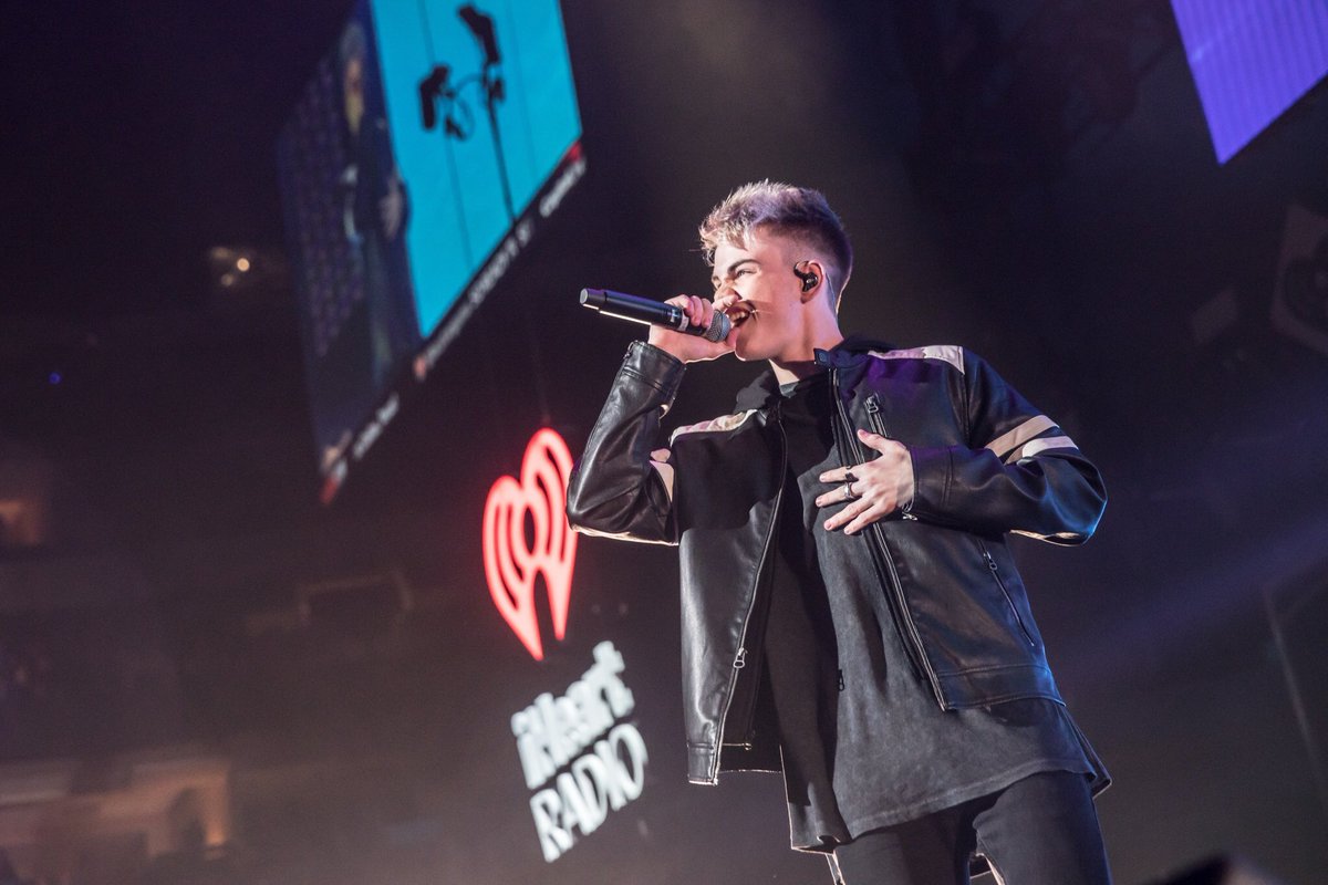 ROCKSTARM4D3's tweet photo. went from being in the crowd to looking at the crowd https://t.co/AwIip9OnFe