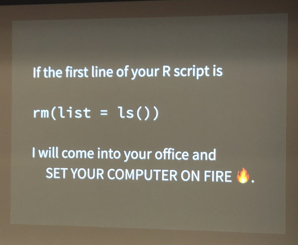 Slide showing the bad practice of cleaning the environment in R