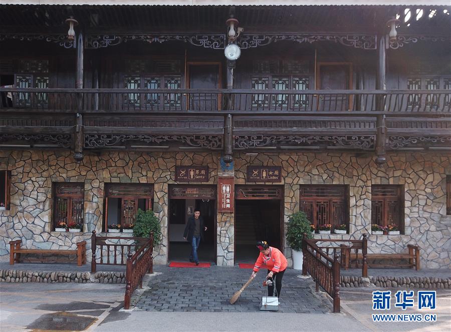 ChinaDaily's tweet photo. These are toilets! The 'toilet revolution', a national campaign to improve both the appearance and facilities in washrooms at tourist attractions, will boost new creative toilets in China. https://t.co/kGLrk8wq4u