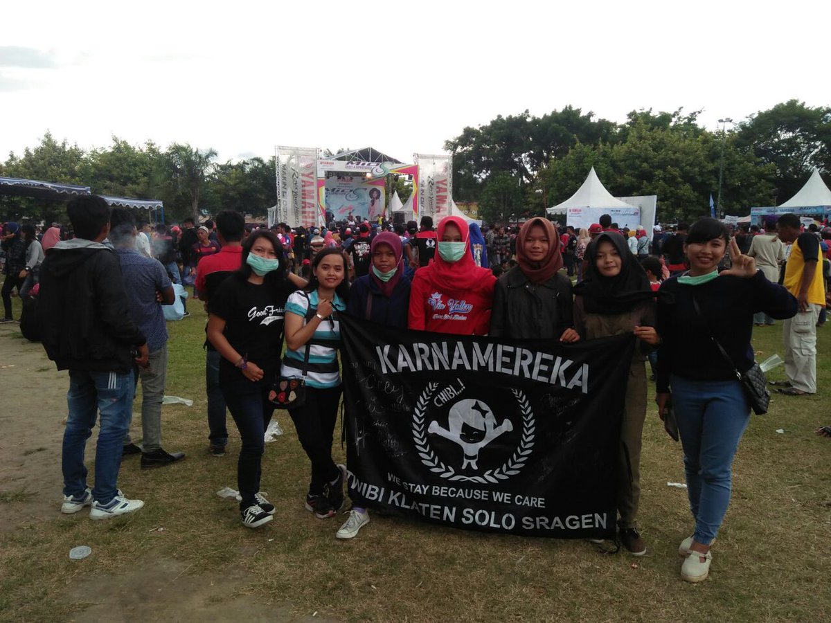 Masih stay enjoy 😄😄 
<a href="/Noeey_Chibi/">Novi Herlina</a> <a href="/5AthaChiBi/">Agatha Christina</a> <a href="/6OnadChiBi/">Banadhi Kurnia Dewi</a> <a href="/21FiscaChiBi/">Aflya Fisca</a> <a href="/25MutiChiBi/">Mutiara Dewi</a> @3TataChiBi