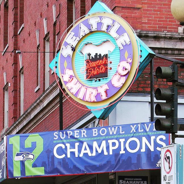 lucaspkok's tweet photo. #TaimatheSeahawk is now available at the Seattle Shop at Pier 56, and the Seattle Shirt Company stores at Pier 55 and at 1st and Pike. https://t.co/X4RPTl31HU