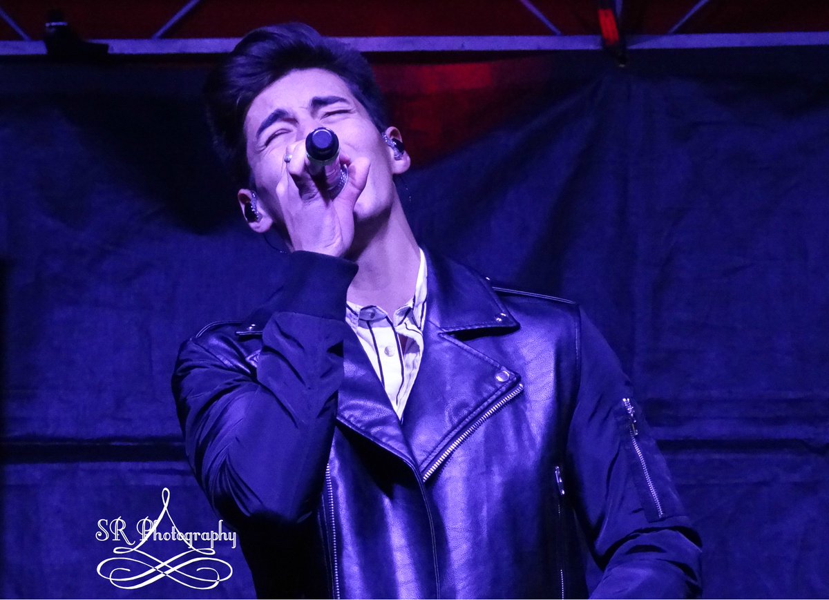Simply_SamGrace's tweet photo. pictures of @chanceperez from @InRealLife from last night's @radiodisney concert in Celebration, FL

12-9-2017 https://t.co/dT676WJ0qb