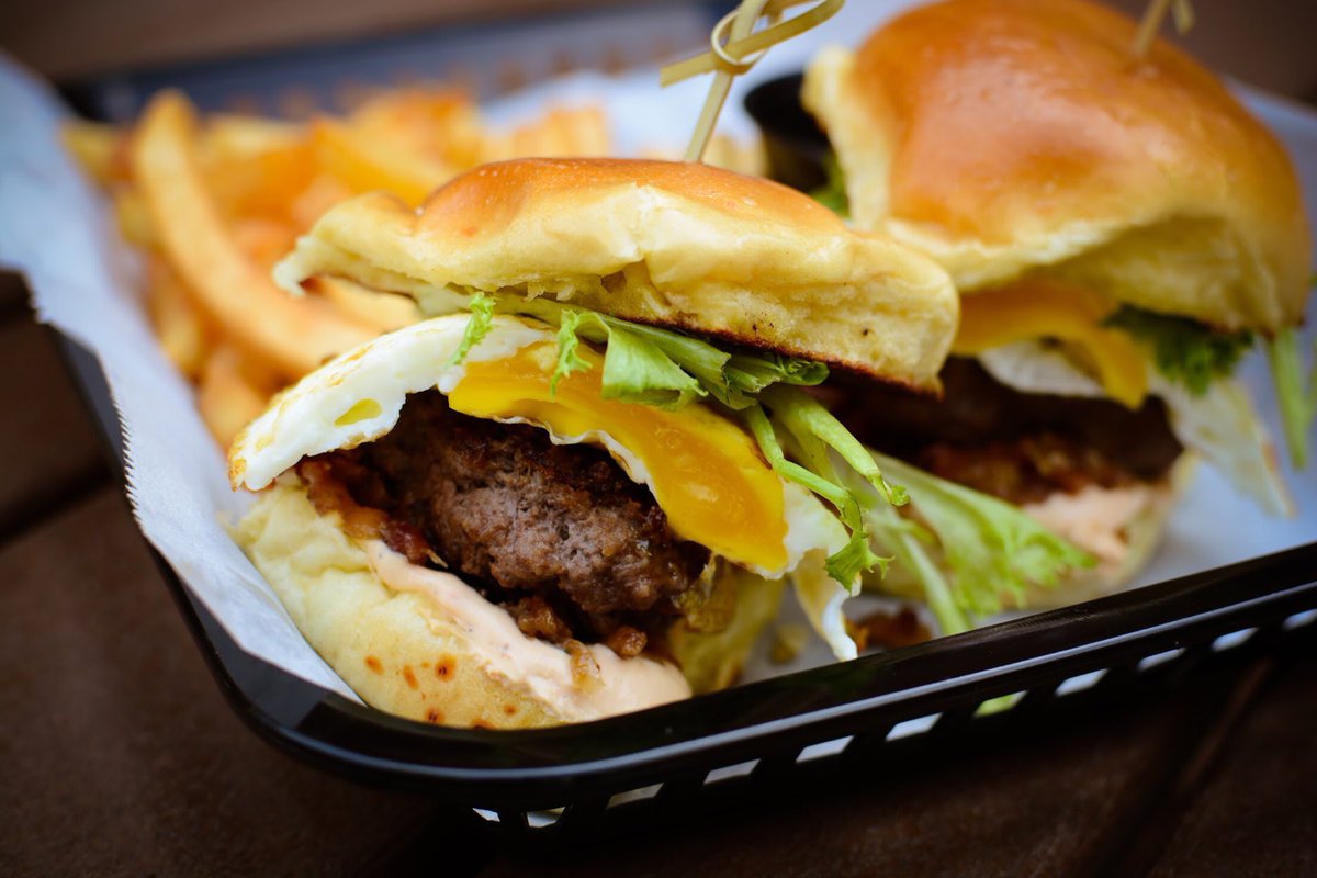 BrixTaphouse's tweet photo. Mini Burgers: angus beef, fried egg and bacon jam 🍔🥓😋 #brixtaphouse #touchtunestv https://t.co/wSdY87rbwG