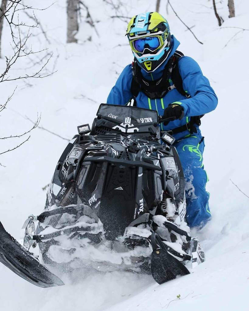 KlimUSA's tweet photo. From @sp.crew - Rocking the Lochsa monosuit 🤘
@klimgear @klimnordic
#polarissnow #utmab #axys #prormk #snowmobile #sledding #sledwraps #sledwrap #klimgear #skinzprotectivegear #startinglineproducts #sledhead #sleddersofnorth #foxshocks #gopro #wrapp… https://t.co/G87xf80HHB https://t.co/N4H3xy63M3
