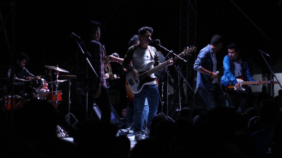 SemaforoGt's tweet photo. Una gran noche que vivimos en Jutiapa.
Un concierto que no olvidaremos, Gracias Por tanto cariño y celebrar junto con nosotros el amor de Jesús❤️🚦#TourPerfectoAmor 📷. @fottos_juanito https://t.co/oQbtNCNhGo