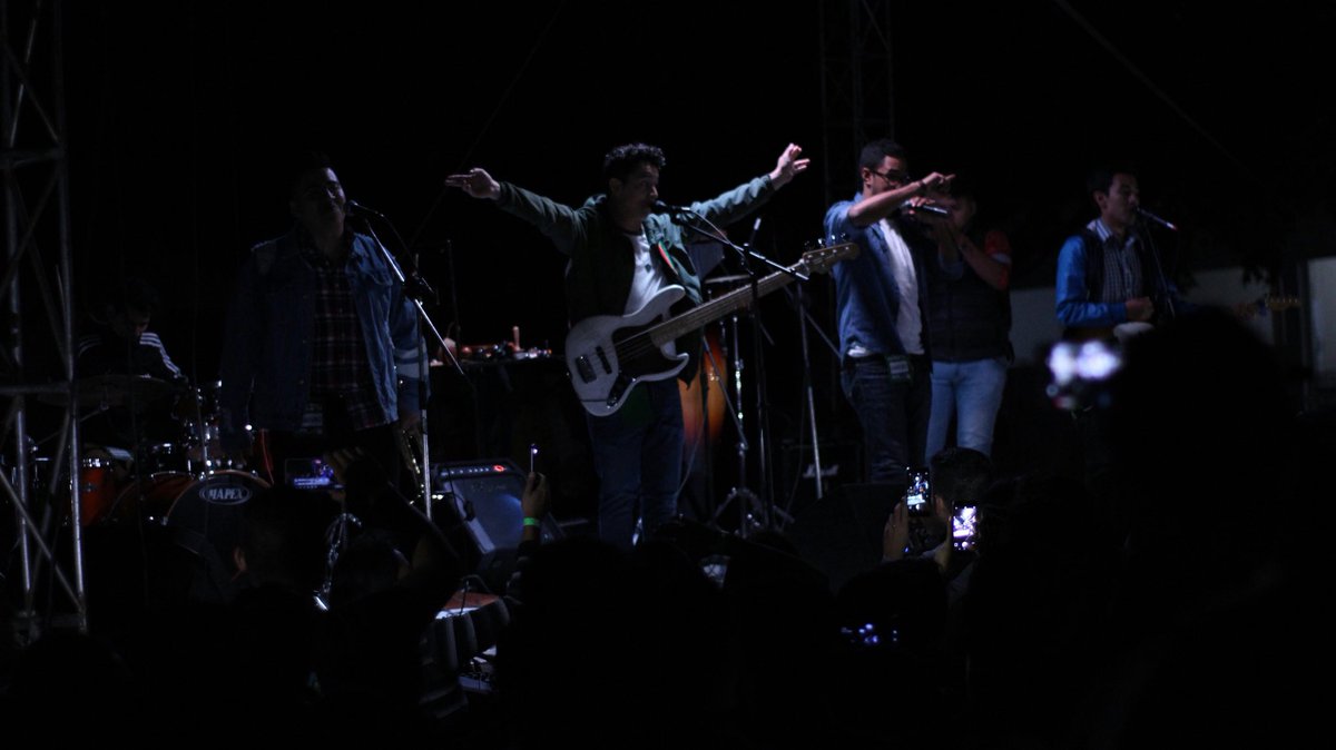 SemaforoGt's tweet photo. Una gran noche que vivimos en Jutiapa.
Un concierto que no olvidaremos, Gracias Por tanto cariño y celebrar junto con nosotros el amor de Jesús❤️🚦#TourPerfectoAmor 📷. @fottos_juanito https://t.co/oQbtNCNhGo