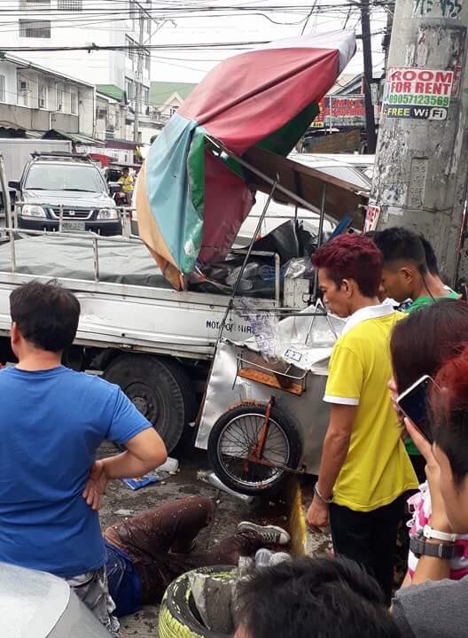 ascendanttroops's tweet photo. Vehicular accident involving jeep, truck and fish ball vendor location delmonte ave near matumtum st. Quezon city 

CTTO Juone Taño @YouScoop https://t.co/4kRw2QTyem