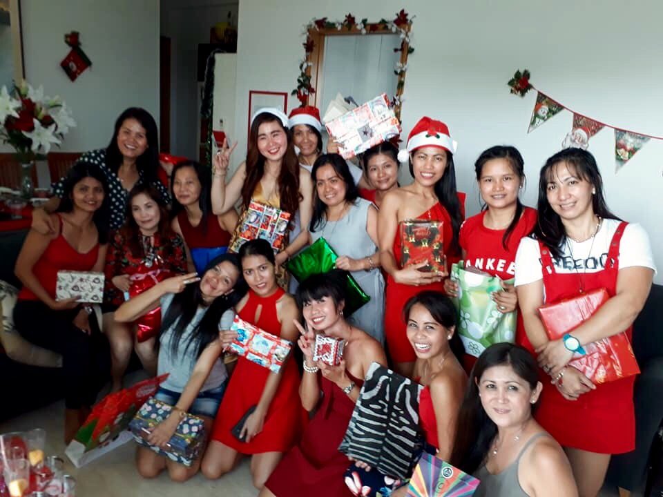 amorejhen29's tweet photo. Christmas party with the #girlfriends https://t.co/D4vHAuUyy0