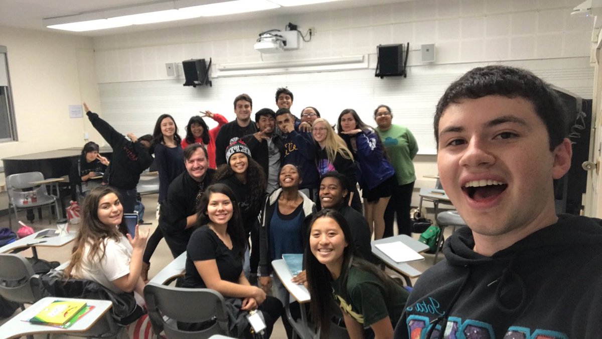 kkpsi_iotapi's tweet photo. Brothers Sean Gonzales and Valerie Bada got to say hi to our little bro chapter, Lambda Psi, at San Jose State! #brotherhood #westerndistrict #bromuda https://t.co/tQ76HHNZjZ