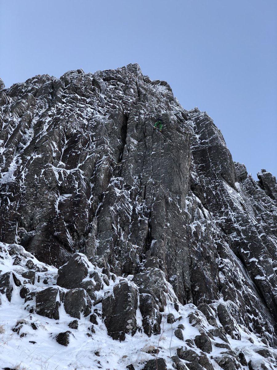 Amazing weekend of #scotwinter! Did tilt in scnl- must be the finest mixed route of its grade? #mixedclimbing #winterwonderland #glencoe