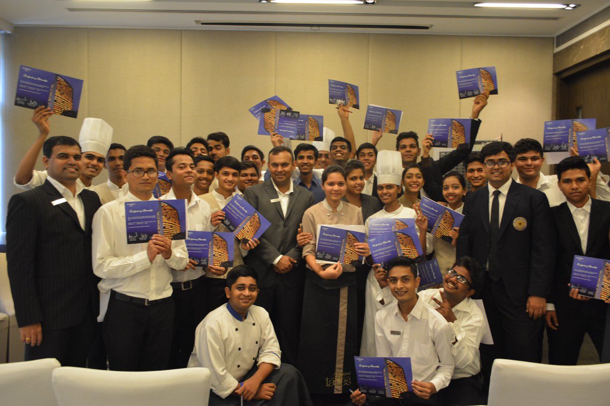 kush_2808's tweet photo. Training was a memorable experience in my life ....!!!!
#trainingdiaries #nostalgia #westin #Mumbai. https://t.co/tsXDOjYxXD