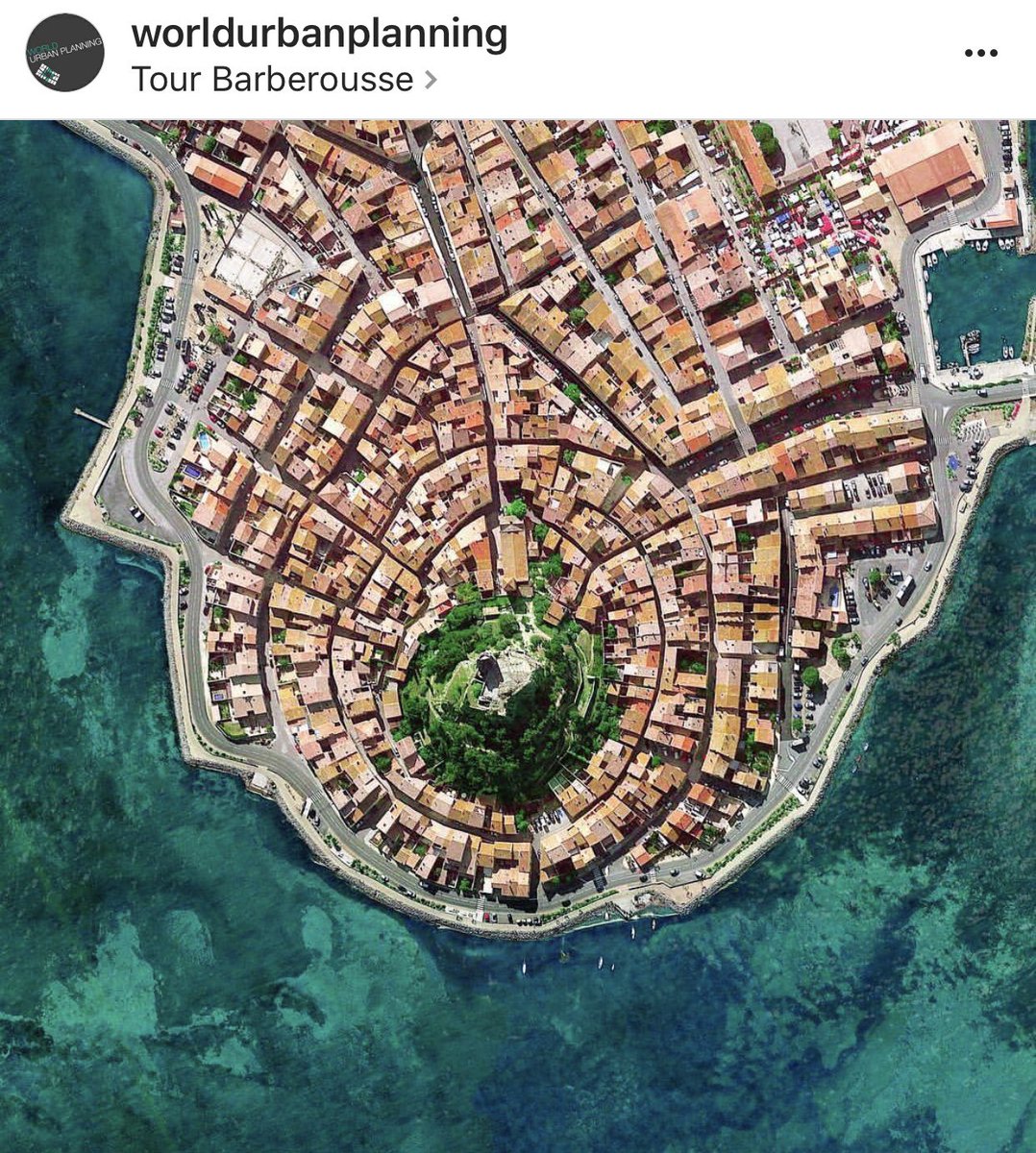 jaapmodder's tweet photo. Gruissan Castle, France. Monument historique, 10th century. Via @instagram and @worldurbanplan ➡️ #urbanism #urbanpatterns https://t.co/zIiVQPzQzv