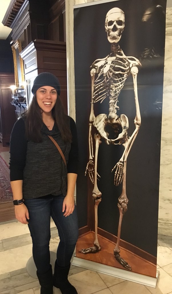 Ray_Whin's tweet photo. @MutterMuseum Bonus pic of me and #MutterGiant https://t.co/5CEbVLP8ZC