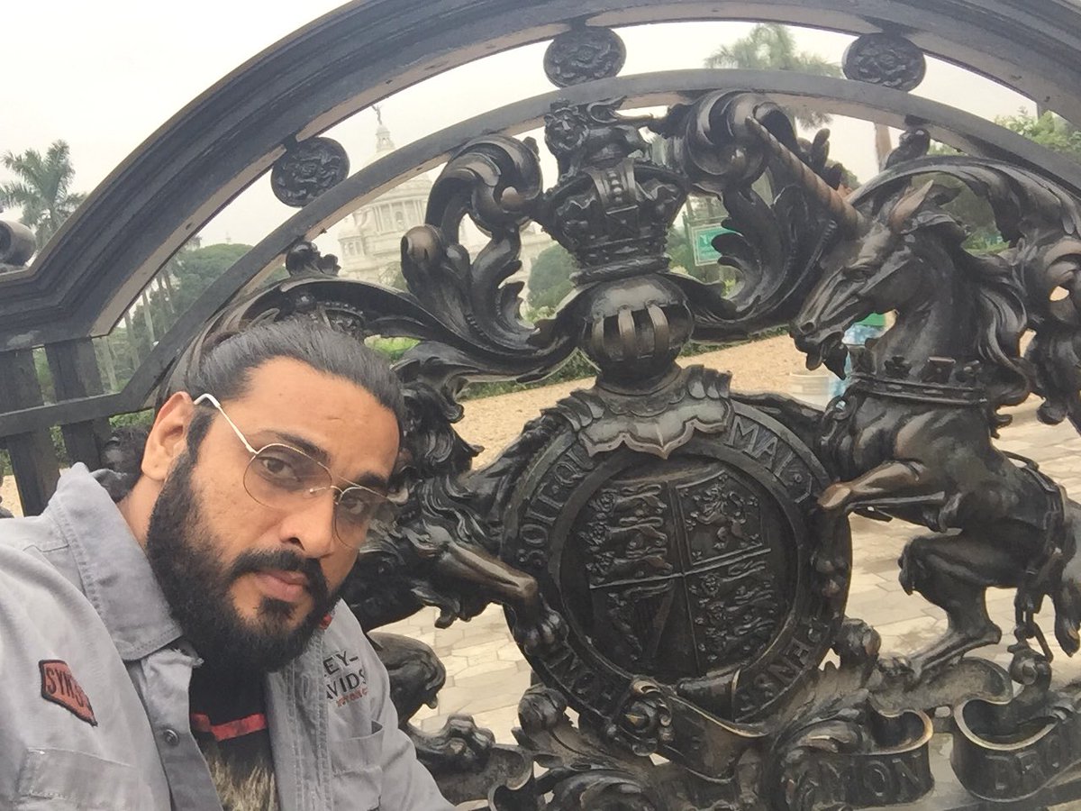 Thesauravgurjar's tweet photo. Beautiful Kolkata 😊 https://t.co/YlzQJyazZ3