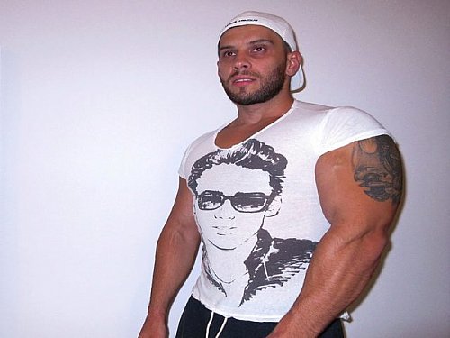 #Gay #MuscleCam Enrique Crazy Live! Now at https://t.co/zDbZsDQpqD! https://t.co/yYsKAuLdzA