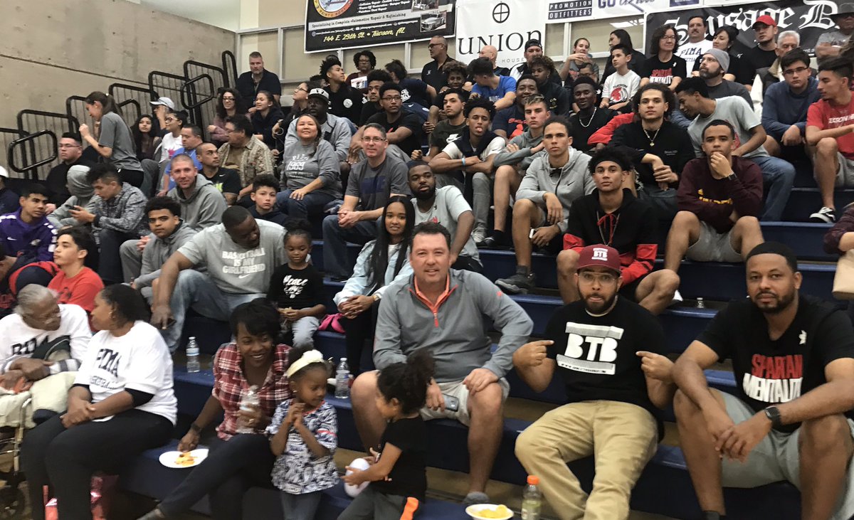 TucsonSpartans's tweet photo. Spartan Gang was thick last night at Pima vs SMCC! Spot yourself and comment below ππ½ @PimaMens_bball https://t.co/BURQ2pOgOG