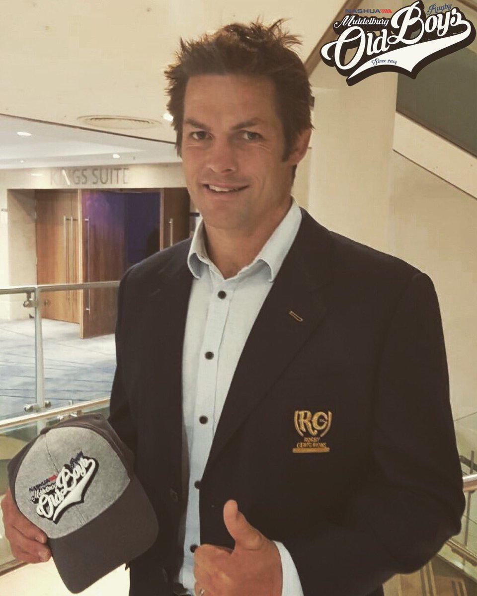 mobrugby's tweet photo. No caption needed but what a honor for #obcap2 to meet @AllBlacks #rugby #legend #richiemccaw https://t.co/oviVjEMyX8