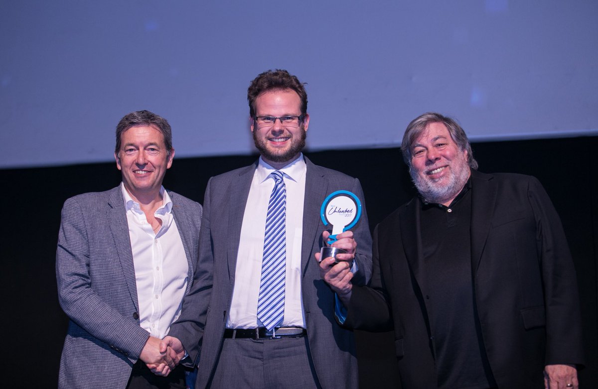 DrJMMHall's tweet image. Global winner - One to Watch with @Life_Whisperer_ @UnleashedAwards  #Unleashed2017, with Richard Earl founder of Talent International, and Steve Wozniak co-founder of Apple Inc.