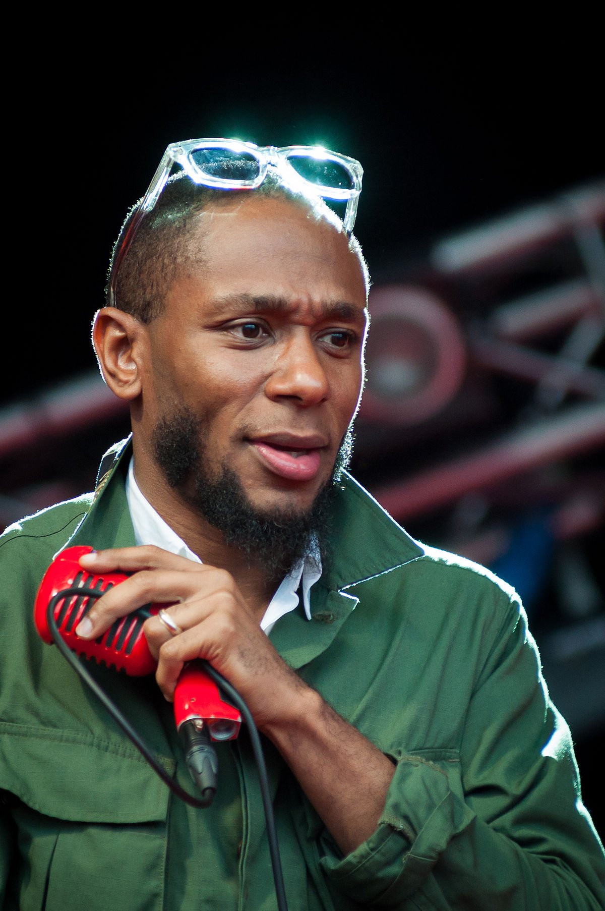 Happy Birthday to Mos Def who turns 44 today! 