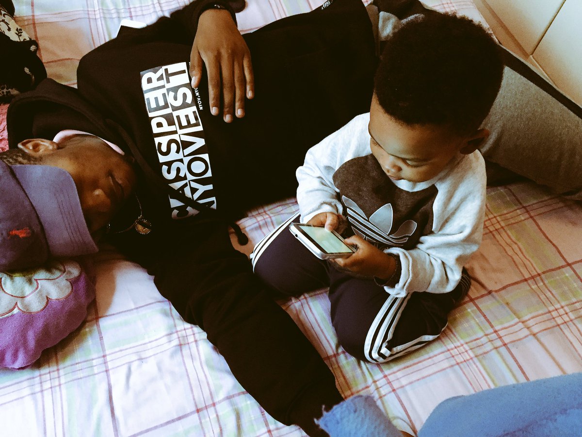 Atry42728362's tweet photo. @CassperNyovest and @EmteeSA  i miss that bafe2...anenze izinto like you did on #PhandaMo plz ngyancela bafe2 https://t.co/1g4zkRRv5U