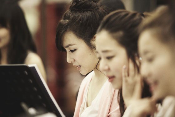 MYXOLOVESTEPHI's tweet photo. เหมือนยัยหนูของเรา ... เป็นไอดอลที่ไม่ได้เป็นเพราะชื่อเสียง และเพราะเป็นเกิร์ลกรุ๊ป แต่เค้าเป็นไอดอลในสายตาเราจริงๆ ทุกเรื่องเลย ทั้งการใข้ชีวิต ความอดทน ความขยัน มุ่งมั่น การวางตัว มีมารยาท ให้เกียรติคนอื่น มนุษย์สัมพันธ์ดี คือบรรยายได้ไม่หมด #ทาสฮวัง https://t.co/AXxnQjamm0