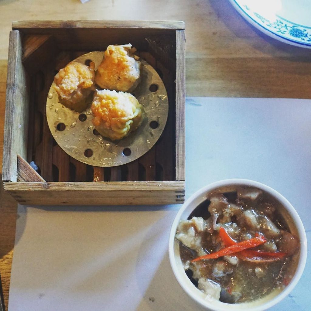 KalamiCebu's tweet photo. Stick to the classics... #steamedrice and #siomai. #kalamicebu at #dinghow! #dimsum #chinesefood #cebu https://t.co/1I63aiichx https://t.co/R2b5yDpxdi