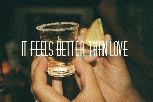When life gives you lemons.. grab tequila and salt! #MegaroBar #Drinks #London ow.ly/hpnm30h7US8