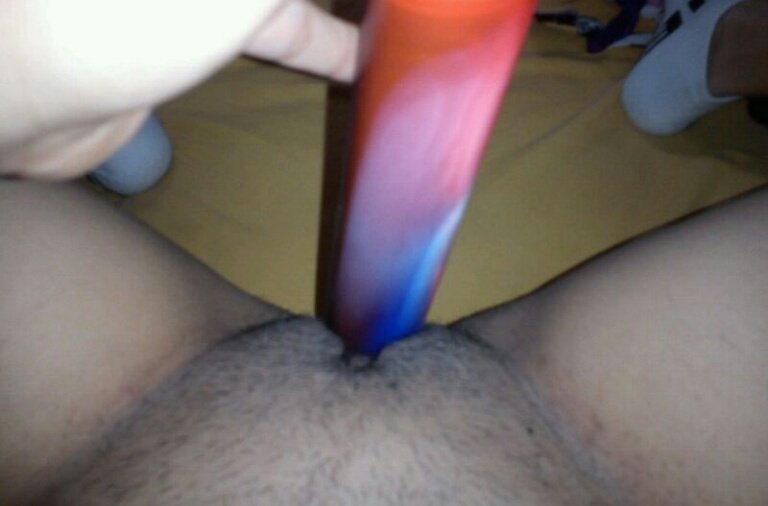 jesik1975's tweet photo. Jugando con mi clitoris https://t.co/Y0dDPoUjxG